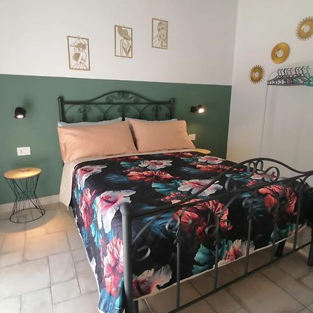 Ferienwohnung Il Vicoletto Sul Castello Neapel Exterior foto