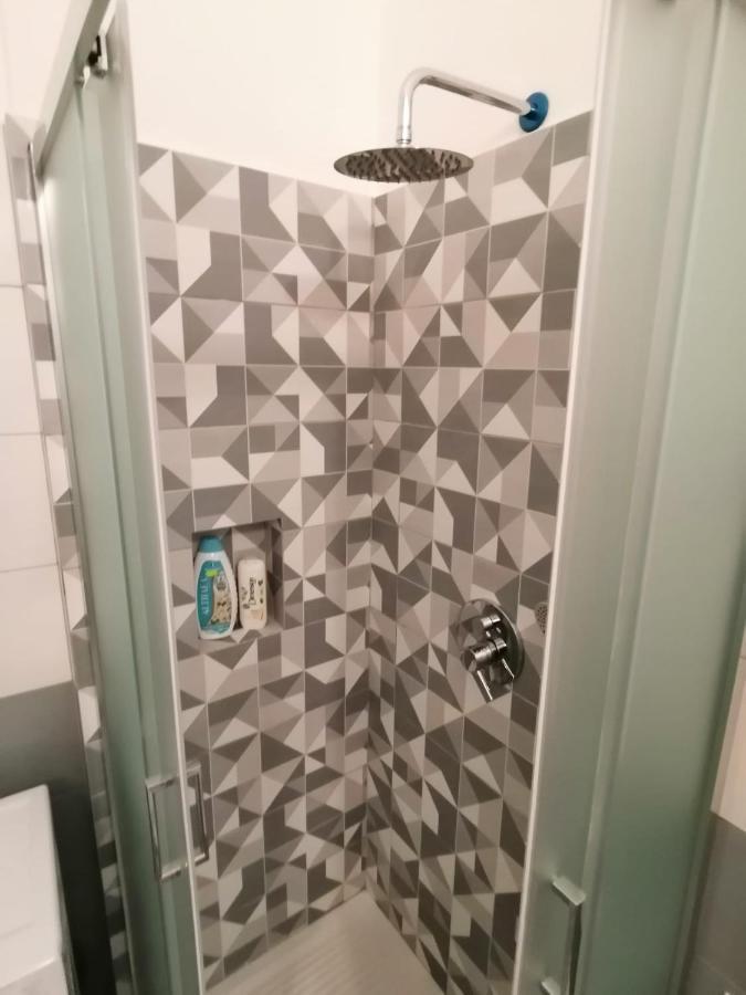 Ferienwohnung Il Vicoletto Sul Castello Neapel Exterior foto