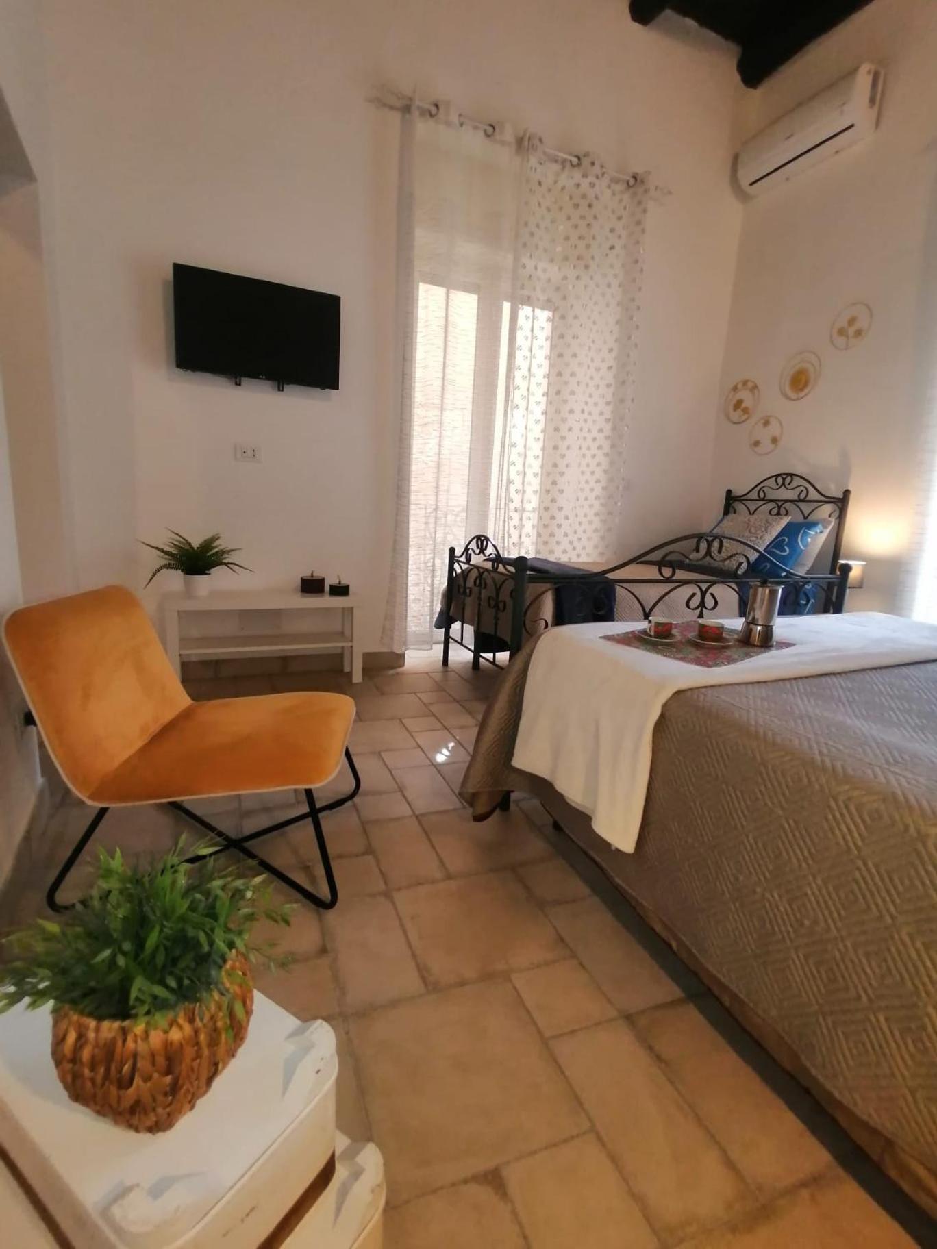 Ferienwohnung Il Vicoletto Sul Castello Neapel Exterior foto