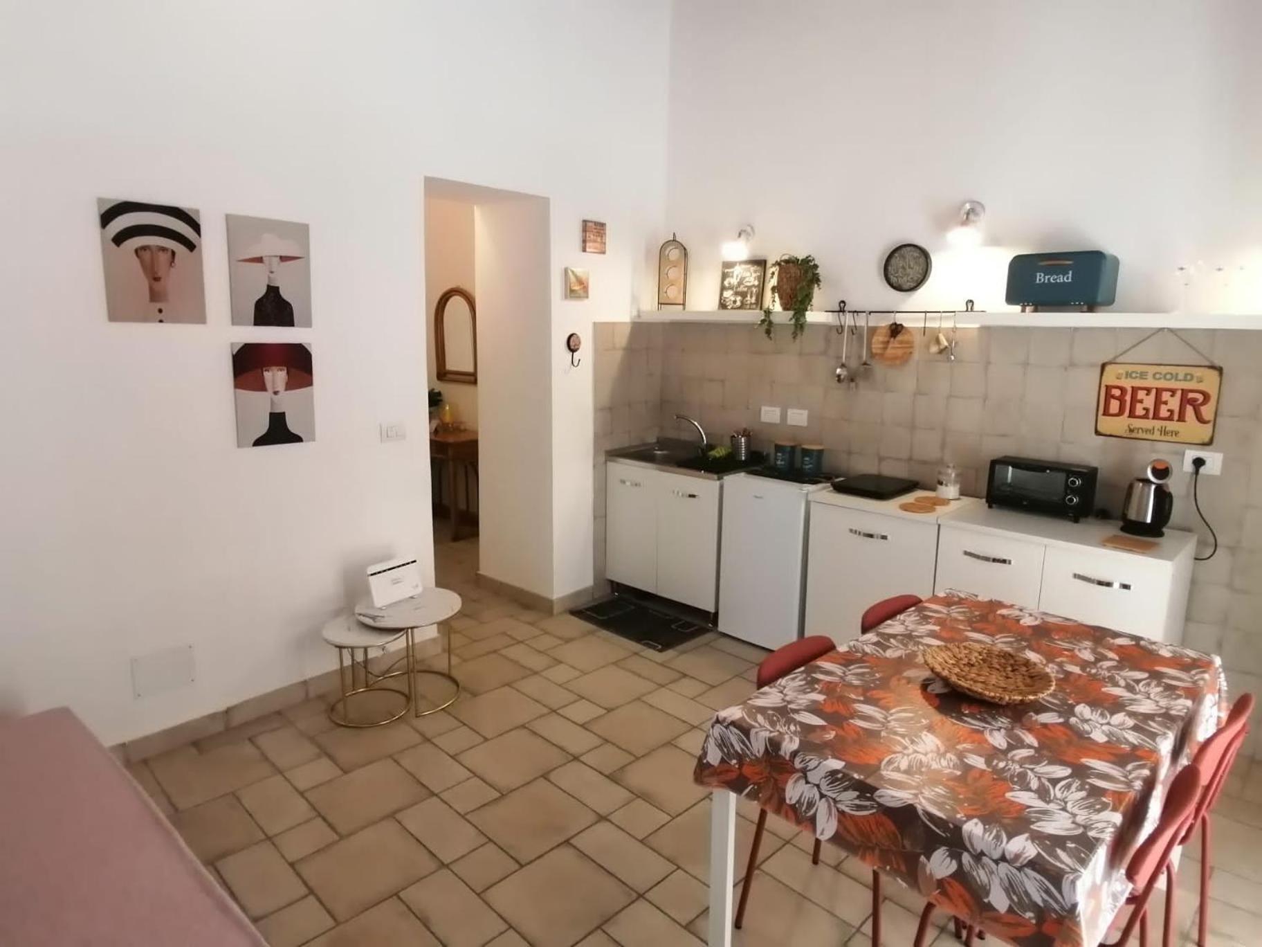 Ferienwohnung Il Vicoletto Sul Castello Neapel Exterior foto